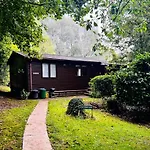 \'Little Grebe\' - Secluded Rustic Lodge - Fishermans Delight.