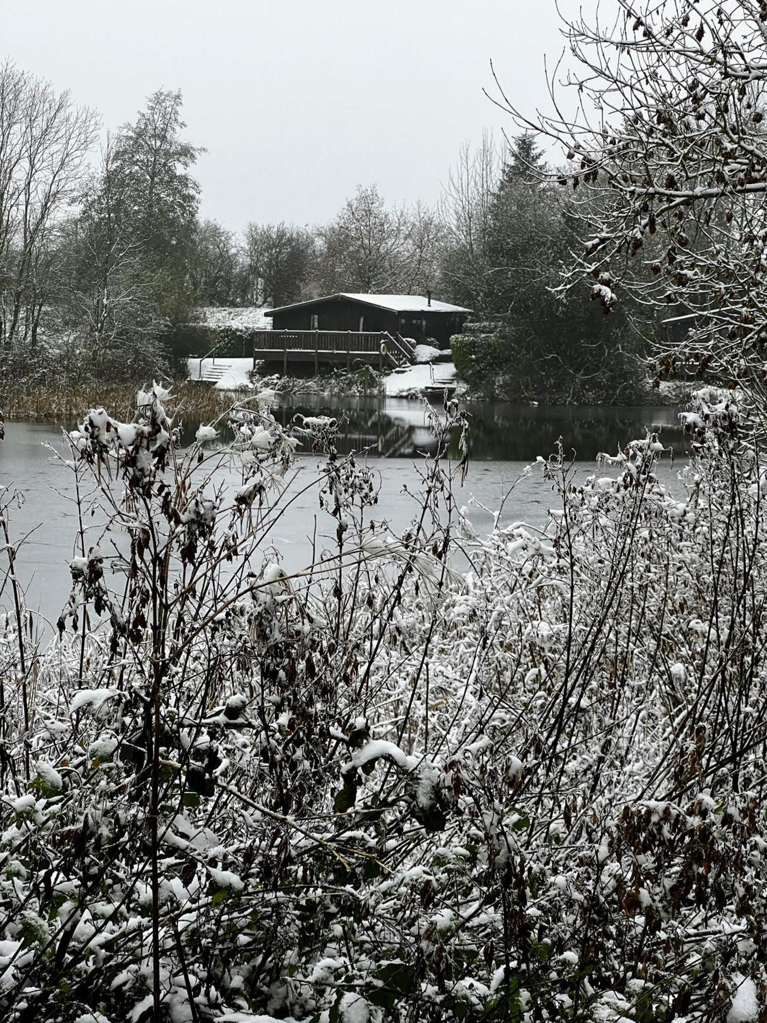 'little Grebe' - Secluded Rustic - Fishermans Delight. York
